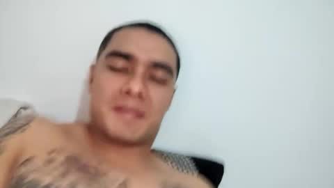 Snapshot of estebanmed92 chatting on February 26, 10:42 pm estebanmed92 online show from February 26, 10:42 pm