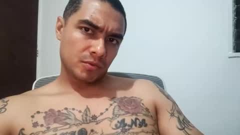 Snapshot of estebanmed92 chatting on March 6, 6:48 pm estebanmed92 online show from March 6, 6:48 pm