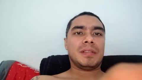 Snapshot of estebanmed92 chatting on March 9, 6:34 pm estebanmed92 online show from March 9, 6:34 pm