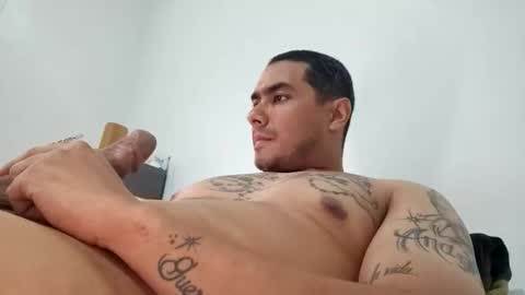 Snapshot of estebanmed92 chatting on March 30, 6:53 pm estebanmed92 online show from March 30, 6:53 pm