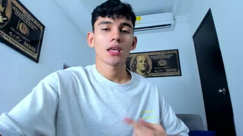 Esteban online show from January 15, 12:04 pm