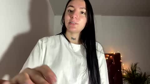 Snapshot of estefa1 chatting on April 5, 5:26 am estefa1 online show from April 5, 5:26 am