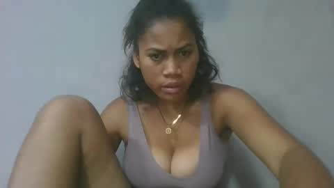 Snapshot of estelah796836 chatting on May 10, 9:25 am estelah796836 online show from May 10, 9:25 am