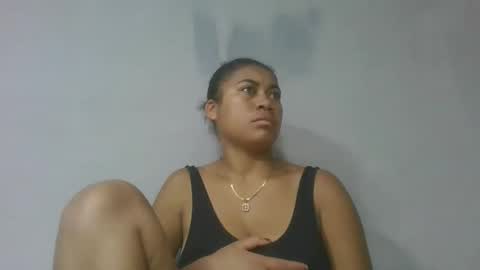 Snapshot of estelah796836 chatting on May 11, 4:18 am estelah796836 online show from May 11, 4:18 am