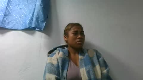 Snapshot of estelah796836 chatting on June 11, 2:44 am estelah796836 online show from June 11, 2:44 am