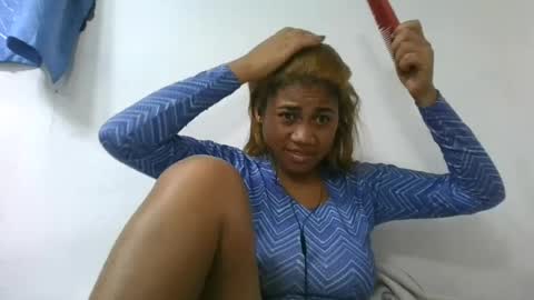 Snapshot of estelah796836 chatting on June 15, 5:15 pm estelah796836 online show from June 15, 5:15 pm