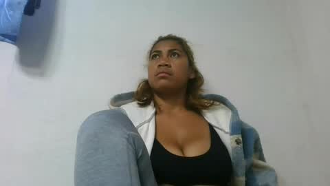 Snapshot of estelah796836 chatting on June 21, 5:43 am estelah796836 online show from June 21, 5:43 am