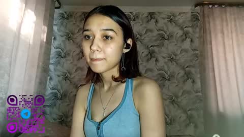 estellekirbo online show from March 15, 1:06 pm