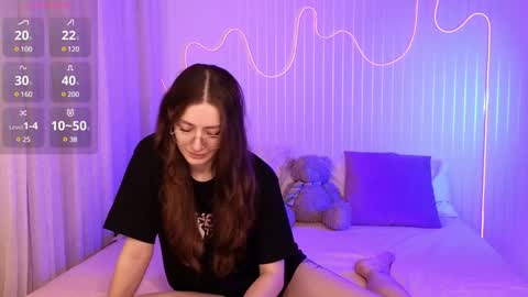 Ester online show from December 4, 11:46 pm