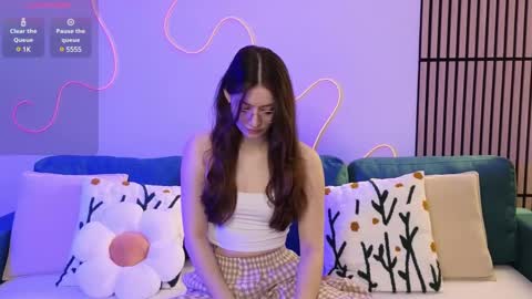 Ester online show from February 27, 9:25 pm
