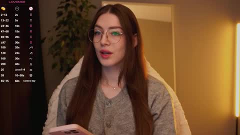 Ester online show from November 17, 1:11 am