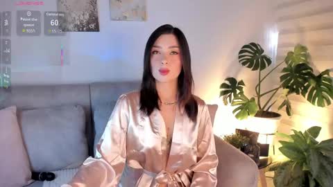 Is secret online show from May 9, 7:41 pm