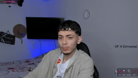 estivenvel online show from October 5, 9:51 am