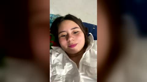 Snapshot of estrella776444 chatting on February 16, 12:18 am estrella online show from February 16, 12:18 am