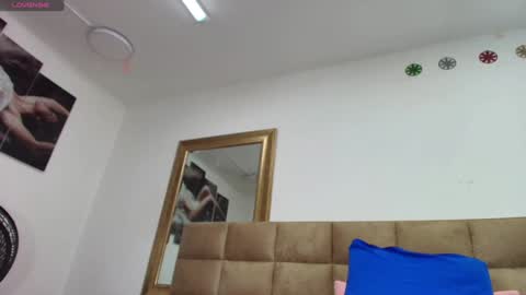 Snapshot of estrella_hanks_ chatting on January 21, 11:56 am Estrella online show from January 21, 11:56 am