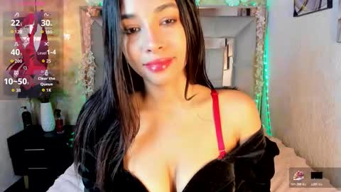 Snapshot of estrellaa_11 chatting on February 19, 1:51 pm estrellaa_11 online show from February 19, 1:51 pm