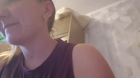 estrellawalters online show from May 1, 2:43 pm