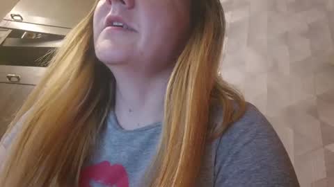 estrellawalters online show from May 17, 10:33 am