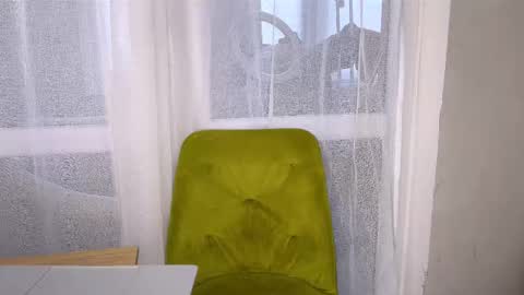 Snapshot of estremecerse chatting on March 15, 12:11 pm Alex online show from March 15, 12:11 pm