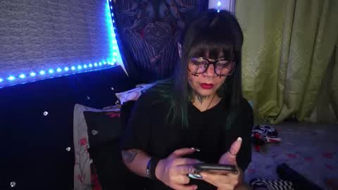 Snapshot of eta_carinae6 chatting on October 26, 6:19 am eta_carinae6 online show from October 26, 6:19 am