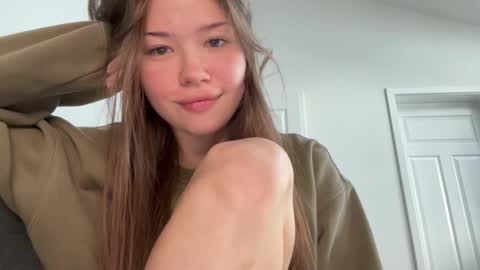 Snapshot of eternal_infinite chatting on October 25, 12:13 pm nika 3 online show from October 25, 12:13 pm