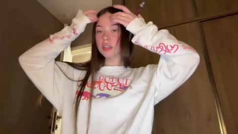 Snapshot of eternal_infinite chatting on March 28, 4:28 pm nika 3 online show from March 28, 4:28 pm