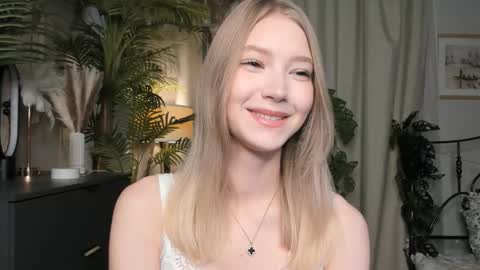 Natalie online show from October 19, 5:41 am