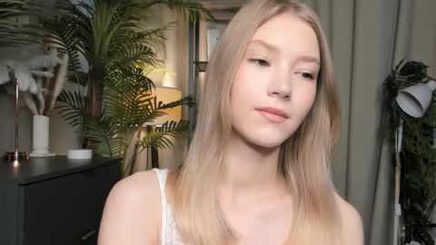 Natalie online show from October 26, 5:57 am