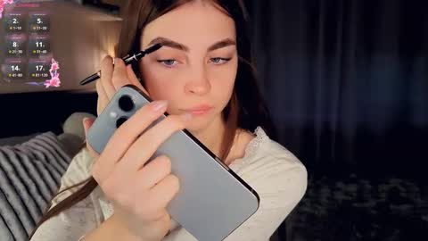 Mary online show from October 19, 7:53 am