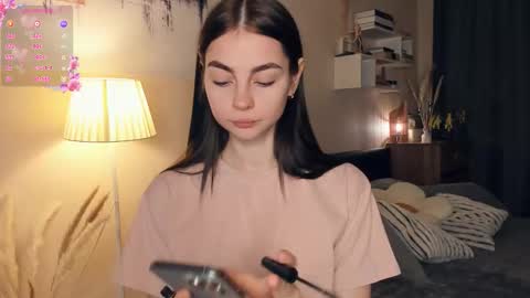 Mary online show from November 15, 7:49 am