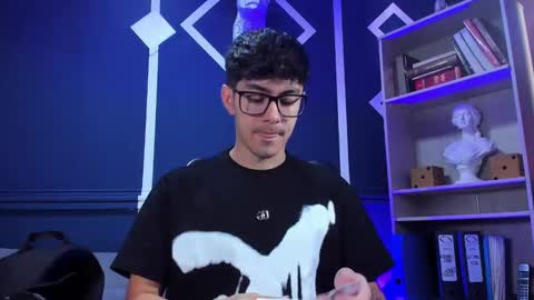 Snapshot of etham_wolf_ chatting on October 2, 12:23 pm Etham online show from October 2, 12:23 pm