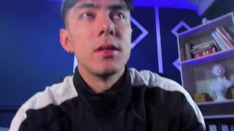 Snapshot of etham_wolf_ chatting on October 6, 11:51 am Etham online show from October 6, 11:51 am