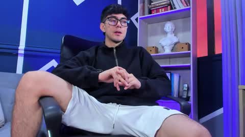 Snapshot of etham_wolf_ chatting on October 11, 2:26 pm Etham online show from October 11, 2:26 pm