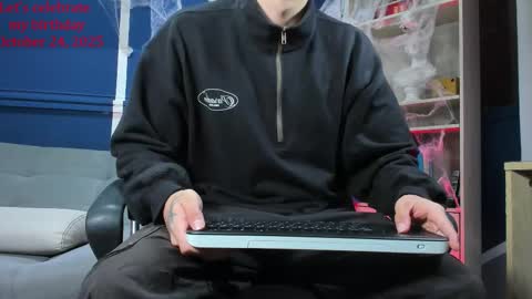 Snapshot of etham_wolf_ chatting on October 23, 11:20 am Etham online show from October 23, 11:20 am