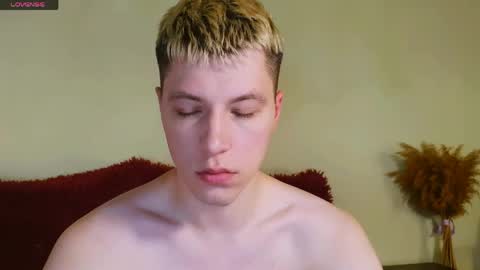Ethan online show from May 10, 3:44 am