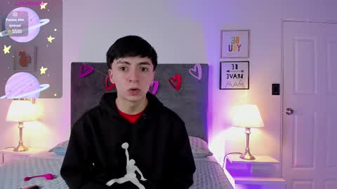 ethan and ava online show from February 19, 1:39 pm