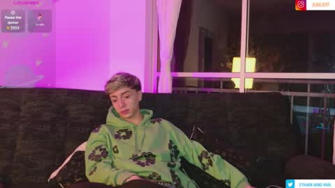 ethan and ava online show from May 14, 2:18 am