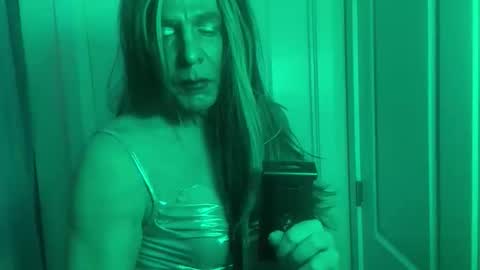 Bustedpussy online show from May 16, 7:34 pm