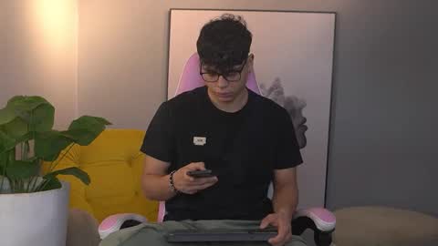 ethan_occonor online show from November 8, 12:27 pm