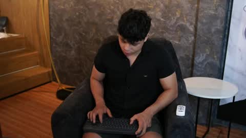 ethan_occonor online show from May 16, 2:49 pm