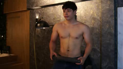 ethan_occonor online show from May 18, 11:10 pm