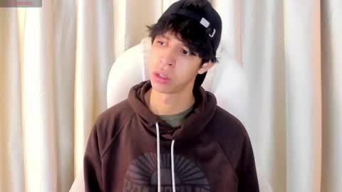 Snapshot of ethan_qop chatting on March 19, 11:25 am Ethan online show from March 19, 11:25 am