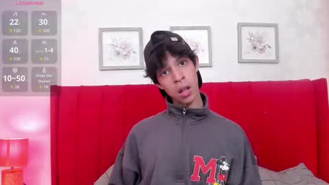 Snapshot of ethan_qop chatting on March 24, 6:57 pm Ethan online show from March 24, 6:57 pm