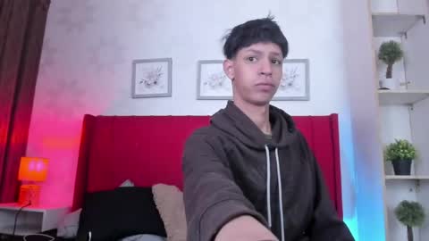 Snapshot of ethan_qop chatting on March 31, 11:10 am Ethan online show from March 31, 11:10 am