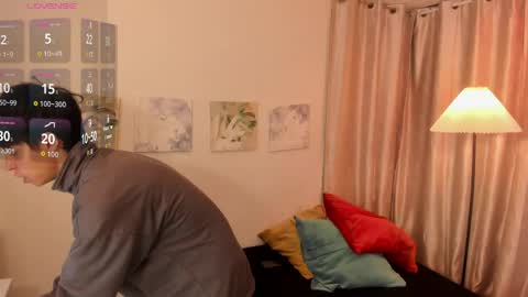 Ethan online show from May 18, 11:05 am