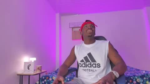 ethan travis online show from October 6, 8:17 pm