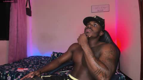 ethan travis online show from March 10, 1:54 am