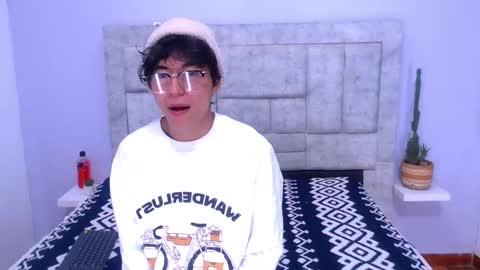 Snapshot of ethan_villa chatting on February 4, 12:55 pm Ethan Villa online show from February 4, 12:55 pm