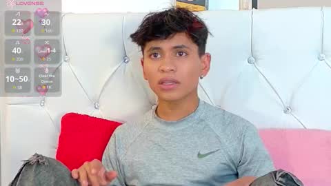 Ethan online show from November 15, 8:49 pm