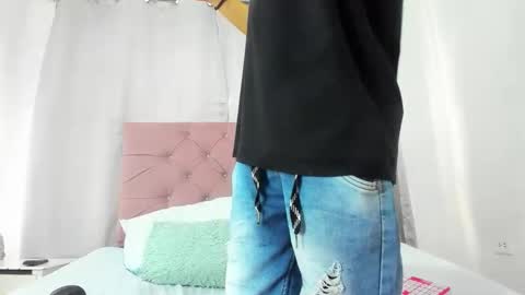 Snapshot of ethanblackwoodd chatting on February 24, 7:45 pm ethanblackwoodd online show from February 24, 7:45 pm